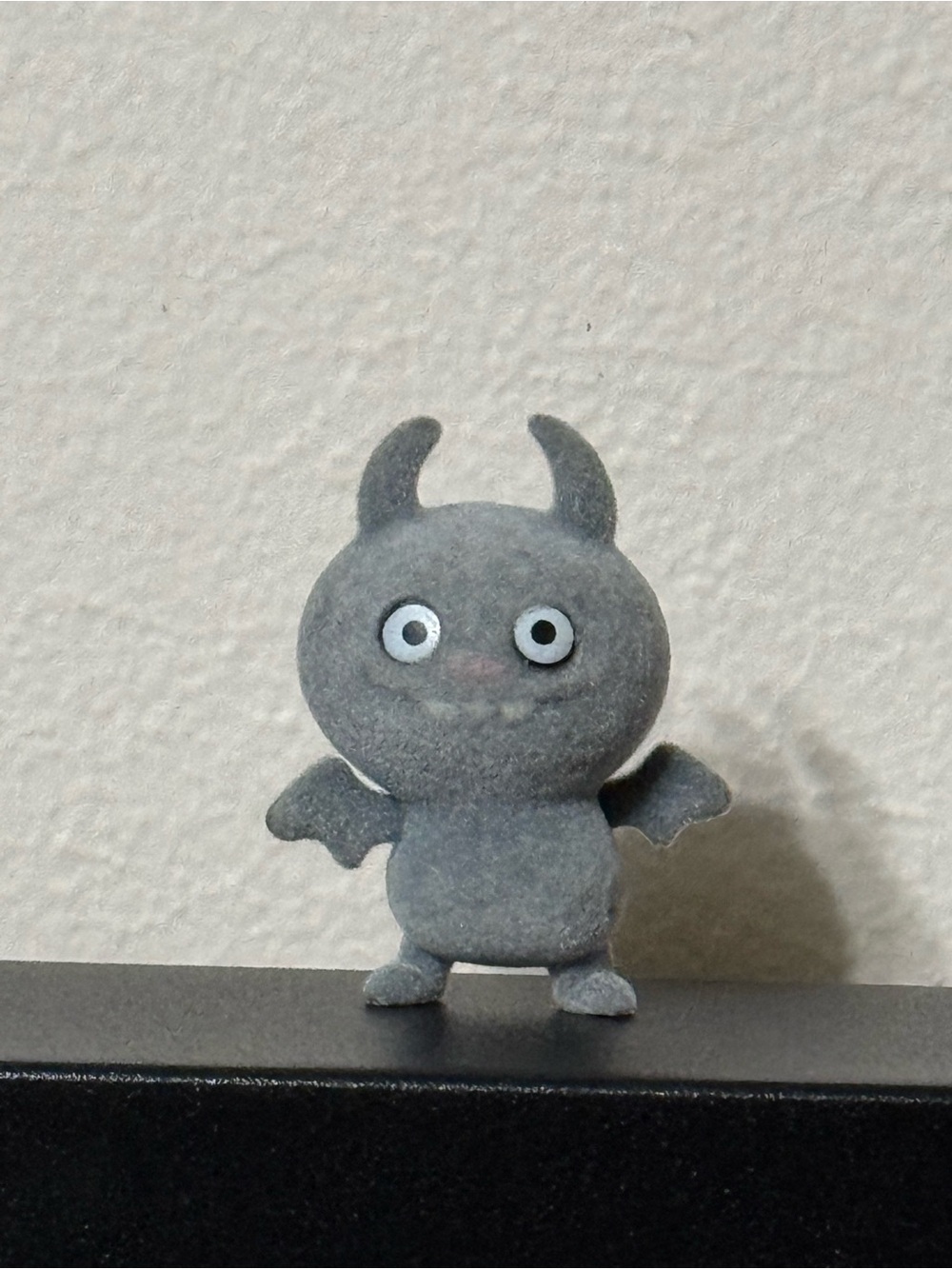 💞4/$35- UglyDolls Ice-Bat Mini Flocked Figure Gray Bat Hasbro 2018 Collectible